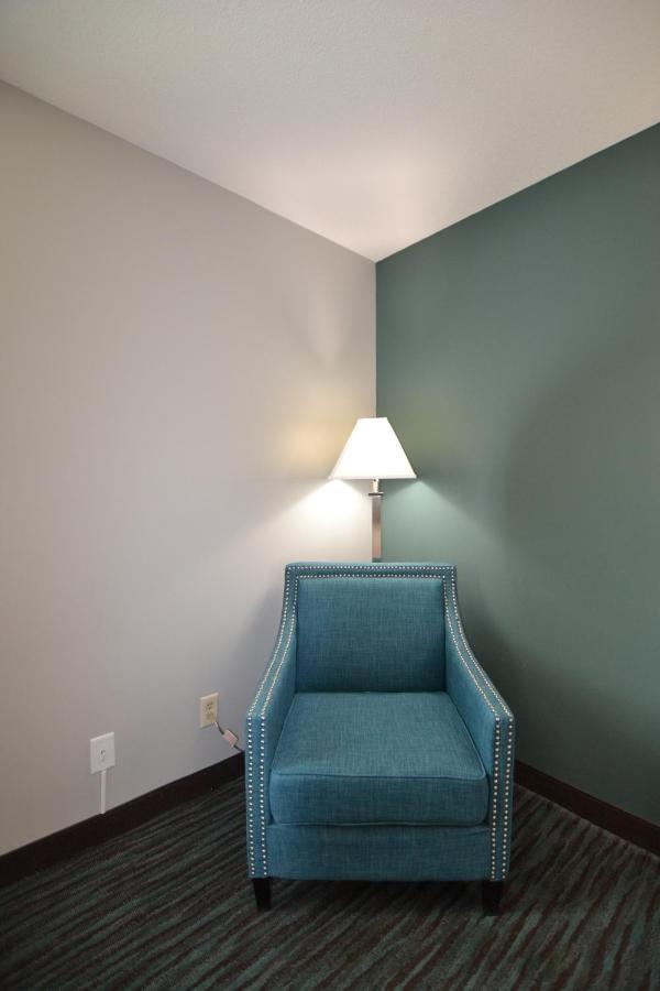 Countryside Inn & Suites Omaha East-Council Bluffs Ia Exterior photo